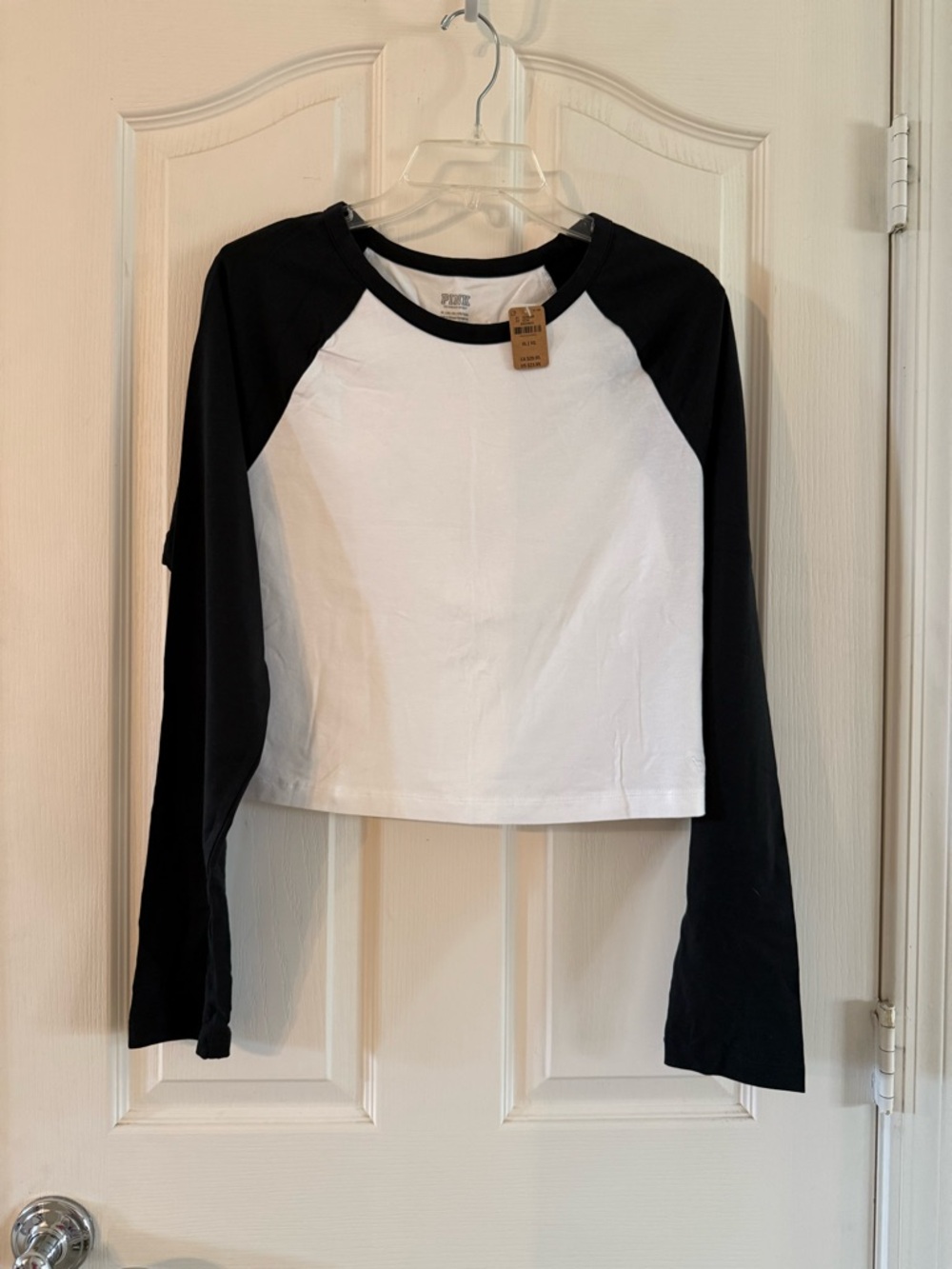 PINK Victoria's Secret Black & White Raglan Long-Sleeve Crop Top